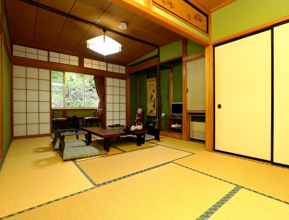 ホテル 美山荘 高山市 エクステリア 写真